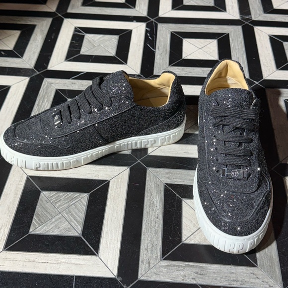 🔥 PHILIPP PLEIN Black Glitter Skull Sneakers‎ 🔥 - Picture 3 of 10